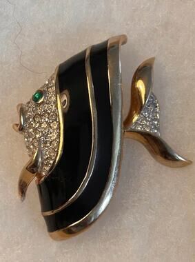 Vintage Signed Panetta Black Enamel Rhinestone Angelfish Brooch – Green Eye